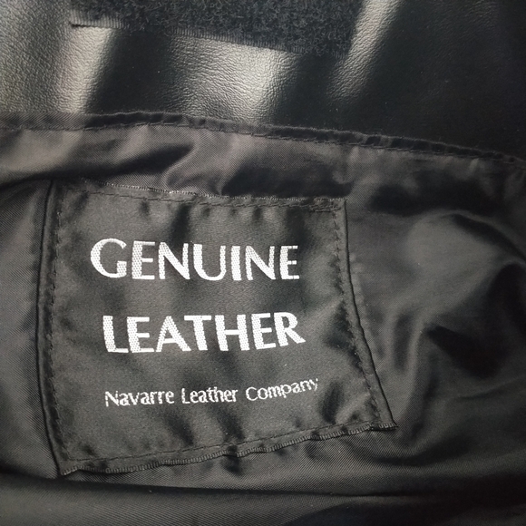 Navarre Leather Co. Oversized Black Leather Tote - Picture 6 of 12